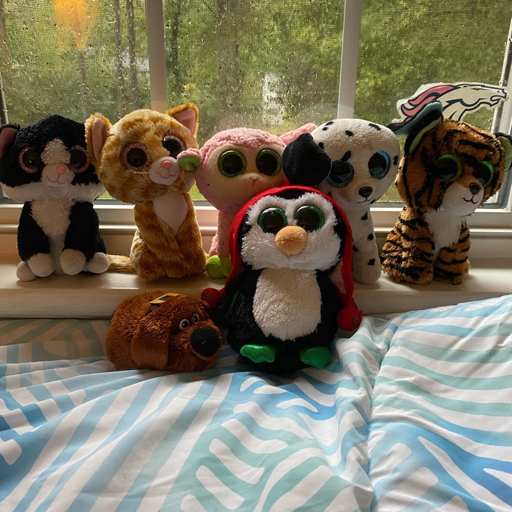 Beanie babie set includes all pictured